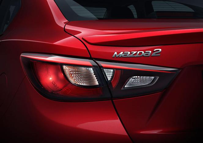 Mazda 2 Sedan 2015