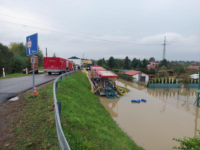 Sytuacja powodziowa w Czechowicach-Dzieciach nadal zła