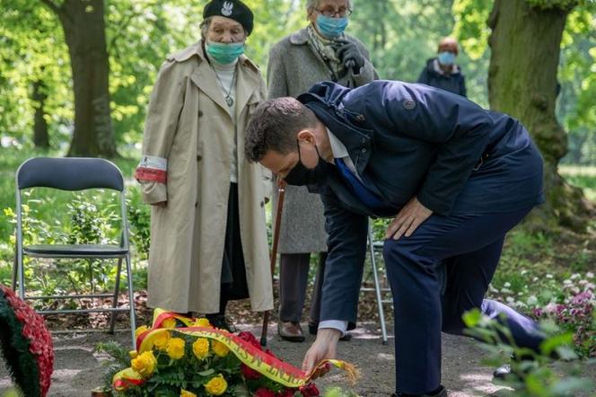 Prezydent złożył kwiaty pod Pomnikiem Matki