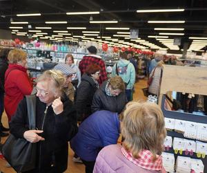 Tłumy na otwarciu Woolworth w Katowicach