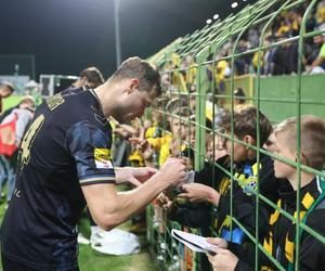 GKS Katowice kontra Stal Rzeszów na stadionie przy Bukowej. Padło osiem bramek! GieKSa trzecia w tabeli 1. Ligi