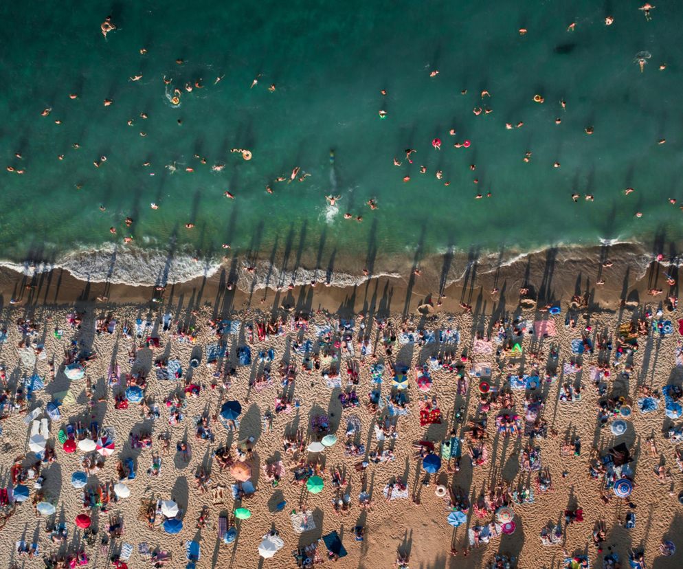Masowe zatrucia na portugalskiej plaży