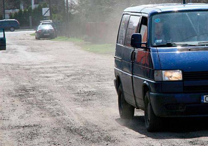 Co zrobić, by gmina wreszcie wybudowała drogę koło twojego domu [REPORTAŻ]