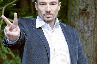 Stachursky przeszedł metamorfozę. Typ niepokorny robi karierę od 30 lat