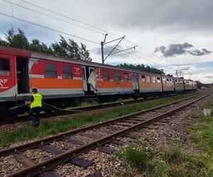 Wjechał wprost pod pociąg. Koszmarny wypadek w Dąbrowie Górniczej