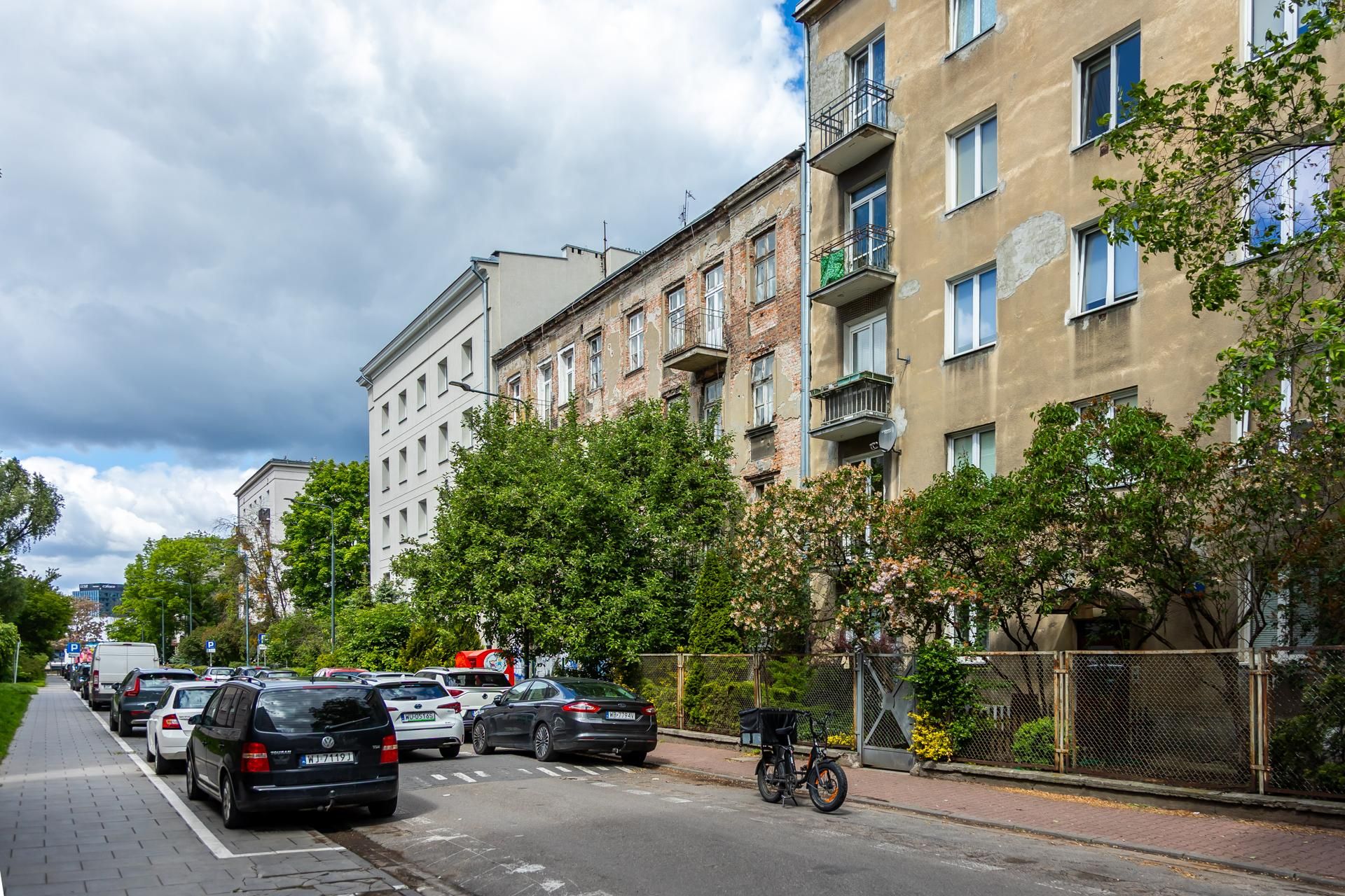 Kamienica przy ul. Węgierskiej 6 w Warszawie