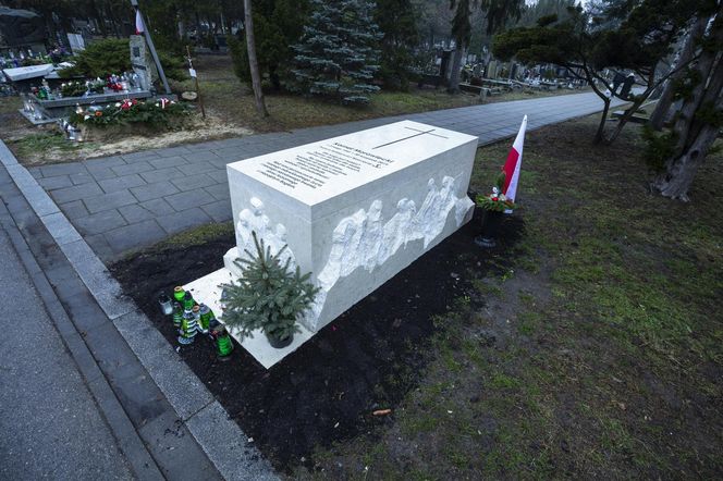 Matka Morawieckiego spocznie we Wrocławiu, jej mąż ma grób w Warszawie 