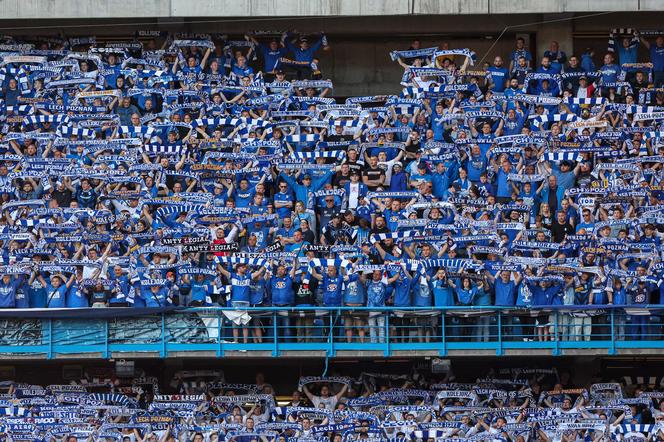 Lech Poznań - Legia Warszawa. Zdjęcia kibiców