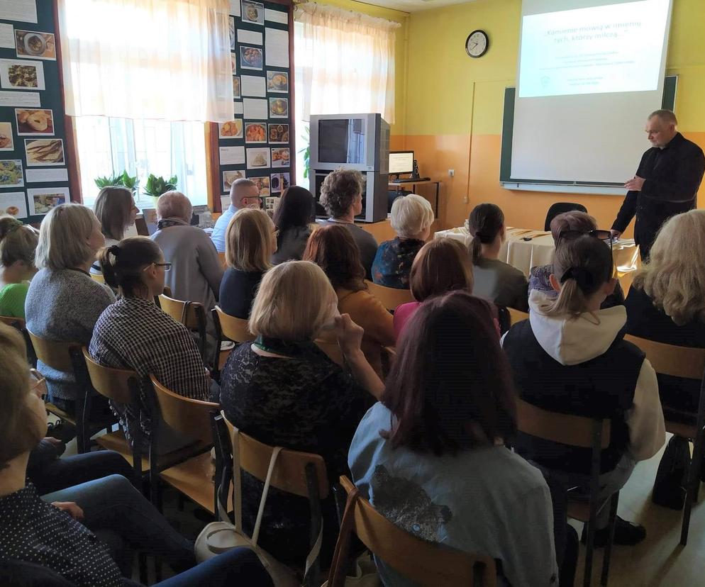 Słuchacze i nauczyciele CKU w Siedlcach oraz ich goście poznali historię siedleckich Żydów
