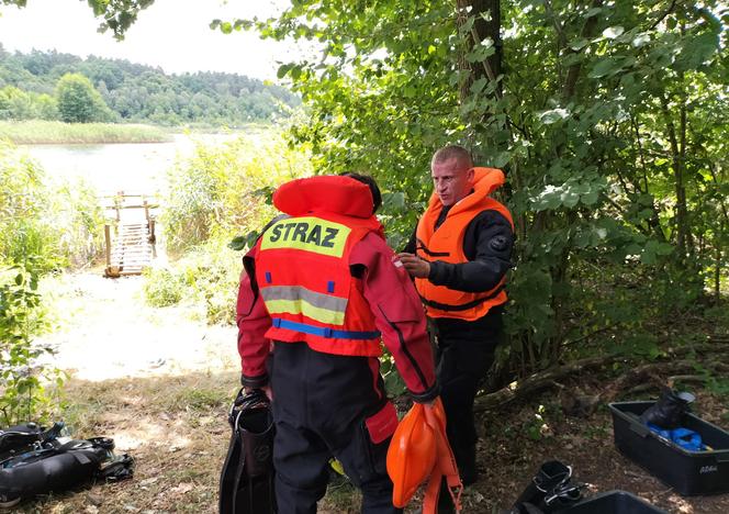 Tragedia na jeziorze. 17-latek się uratował, utonął jego wujek