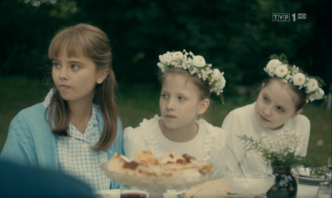 Stulecie Winnych, odc. 42: Małgosia (Oliwia Sekita), Julia (Nadia Głazińska), Ula (Sabina Bendarz)