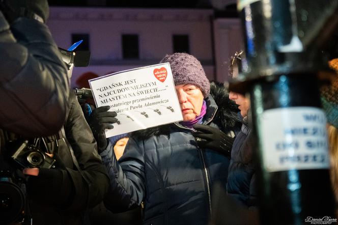 Kraków solidarny z Gdańskiem. Tłumy na marszu milczenia [ZDJĘCIA]