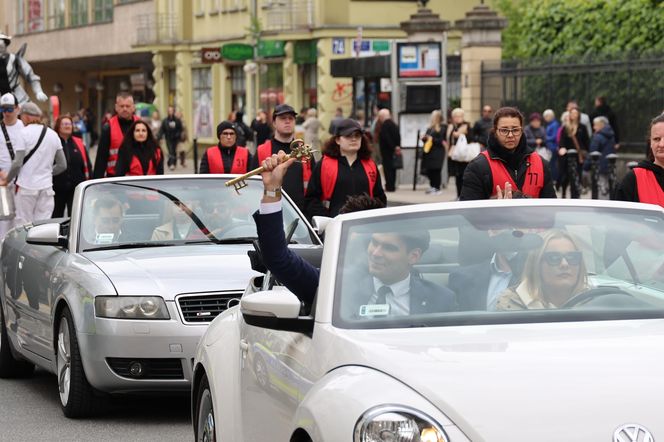 Kosmiczny korowód studencki przeszedł 9 maja ulicami Lublina