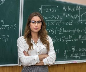 Ile to jest: 140 : (5 + 2) - 6? Wielu dorosłych daje się na tym zagiąć!