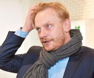 Bartosz Żurowski w swojej pracy tarza się w odchodach. Płakałem, nie mogłem spać
