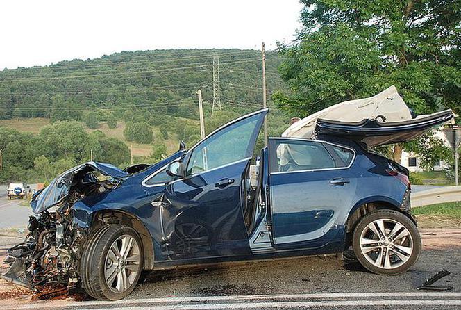 Zderzenie czterech pojazdów w Tylawie na Podkarpaciu