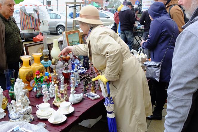 Stare, ale jare! Lubelska Giełda Staroci po raz kolejny przyciągnęła tłumy