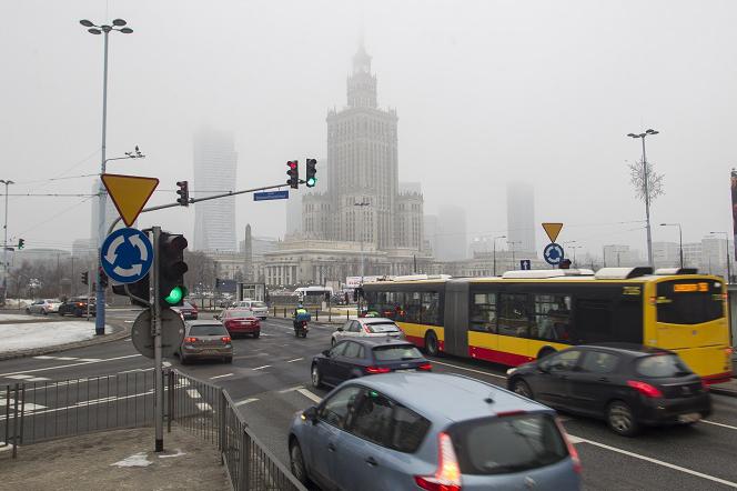 Smog Warszawa – definicja, przyczyny, rozwiązania na #oddychajwarszawo