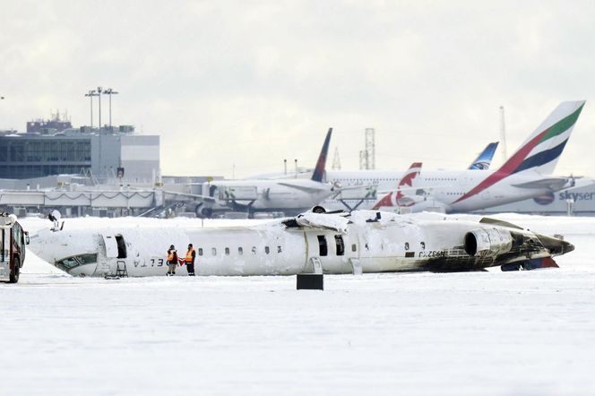 Nowe informacje o katastrofie lotniczej w Toronto! "Samolot jak naleśnik"