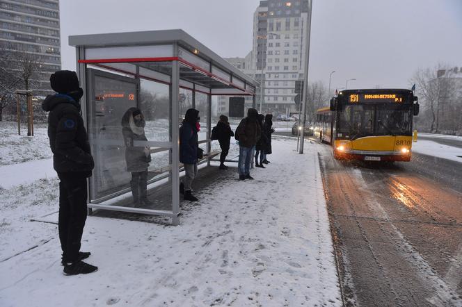 Do Warszawy nadciąga pogodowy KATAKLIZM. Potężna śnieżyca, mróz i oblodzenia