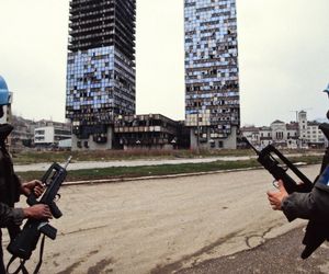 Bogacze płacili za polowania na ludzi? Szokujące oskarżenia