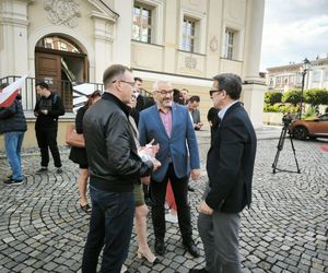 Wiec zwolenników Rafała Trzaskowskiego w Lesznie 