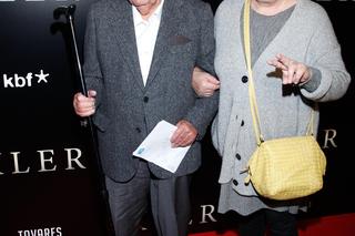 Grób Jerzego Urbana po rocznicy śmierci