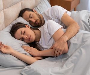 Nowy trend: urlop od życia tylko po to, by się wyspać. Eksperci: ten sam efekt osiągniesz w domu za darmo