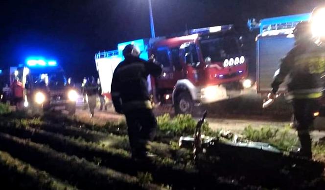 Jeńki. Czołowe zderzenie motorowerów - nastolatek zginął na miejscu, drugi ranny