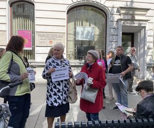 Wielki protest pod urzędem miasta w Łodzi. Broń lasów Lublinka