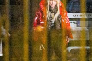 Maryla Rodowicz jest podglądana w swoim ogrodzie 