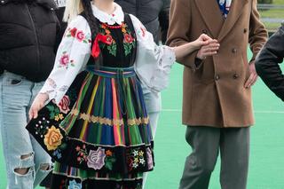 Na AWF-ie wspólnie zatańczyli poloneza