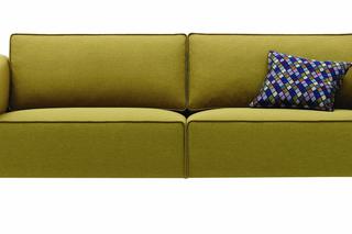 Oliwkowa sofa w stylu skandynawskim
