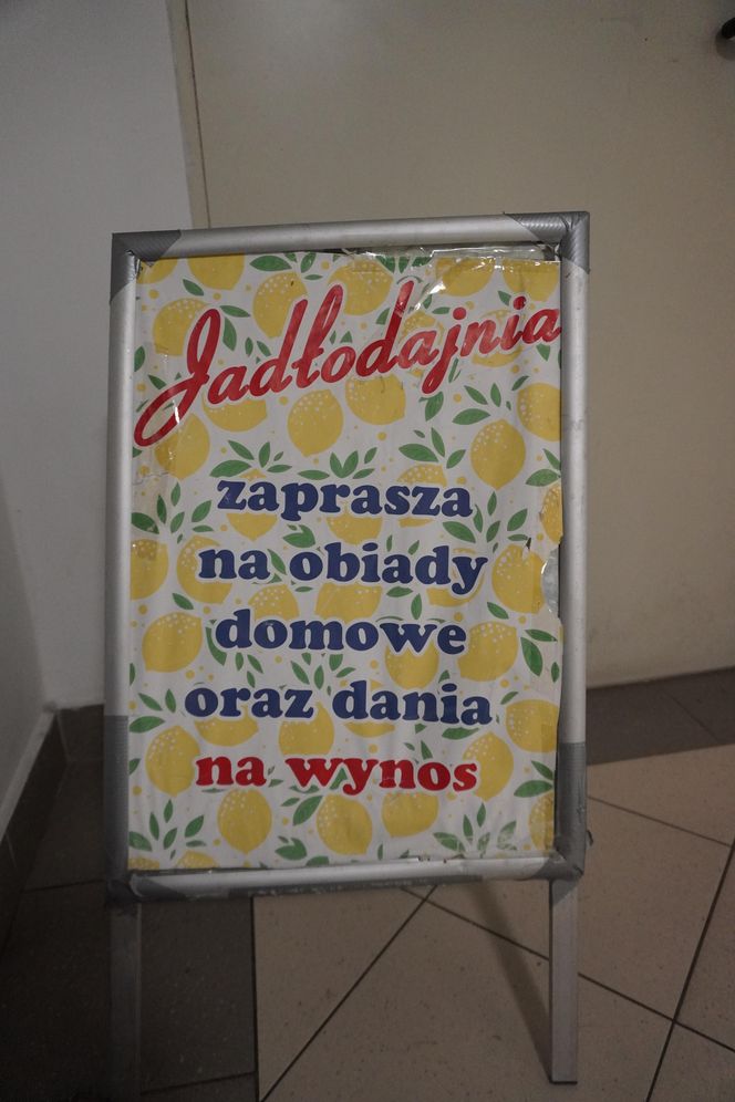 Jadłodajnia znajduje się w Urzędzie Dzielnicy Żoliborz