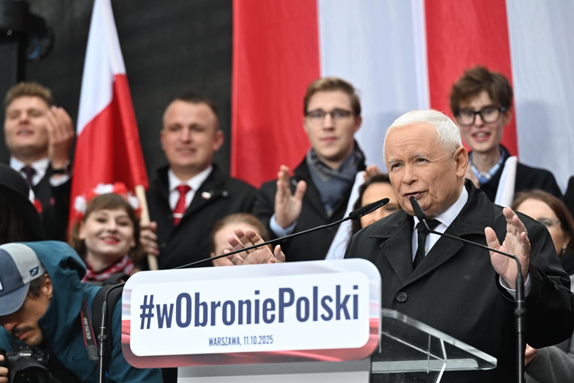 Jarosław Kaczyński bezpardonowo wali w premiera! "Precz z Tuskiem"