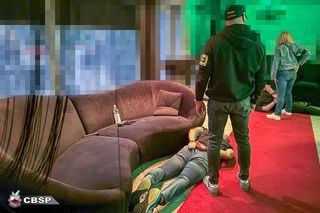 Agencja towarzyska kontra stu policjantów. Kilkanaście osób zatrzymanych!