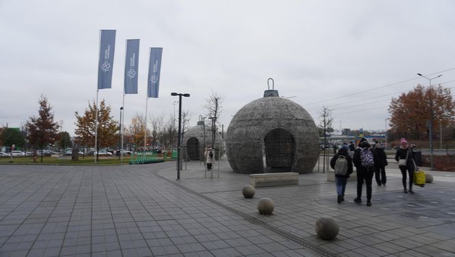 W Olsztynie pojawiły się pierwsze ozdoby bożonarodzeniowe. Gdzie można je podziwiać?