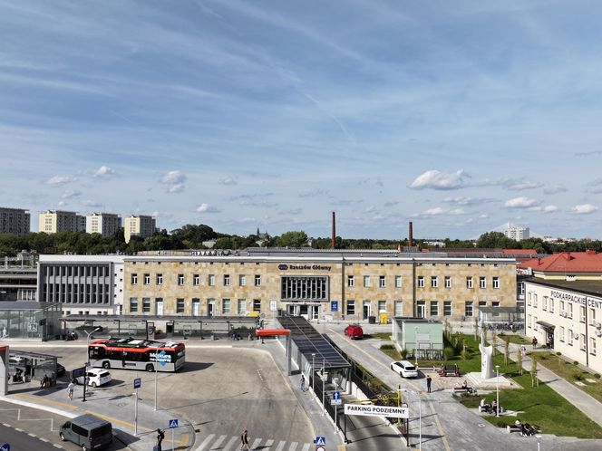 Rzeszów Główny otwarty po przebudowie. Dworzec odzyskał modernistyczny charakter