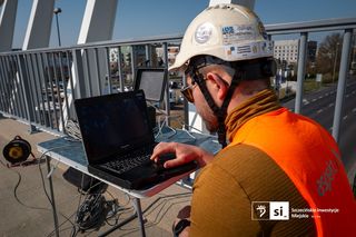 Testy kładki nad ul. Struga