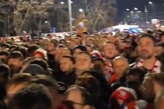 Dramat przed meczem Polska – Holandia. Ogromne problemy kibiców! Tysiące przed wejściem [WIDEO]