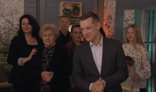 M jak miłość odc. 1594. Piotrek (Marcin Mroczek), Barbara (Teresa Lipowska), Marysia (Małgorzata Pieńkowska), Magda (Anna Mucha), Lenka (Marysia Głowacka)