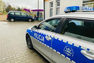 Przerażające zderzenie na stacji paliw pod Rawą Mazowiecką. Kierująca chryslerem mogła doprowadzić do wybuchu