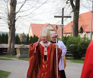 Abp Marek Jędraszewski do bierzmowanych: Przeżywajcie swoją młodość z Duchem Świętym