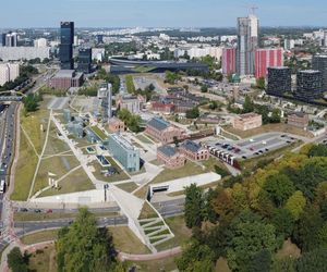 Fotokolaż - przestrzeń wokół Muzeum Śląskiegow  Katowicach obecnie