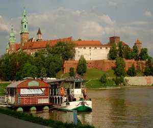 Czy was w tym Krakowie do szczętu po*****o?. Bilety na Wawel droższe niż do Luwru i dzika awantura w sieci