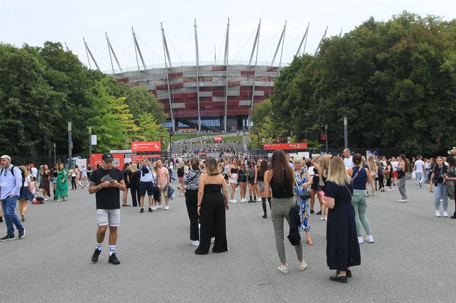  Warszawa. Jennifer Lopez po raz drugi w Polsce. Tłumy na Stadionie PGE Narodowym [ZDJĘCIA]