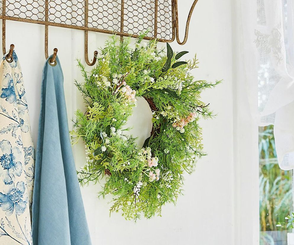 Stylowe dodatki na wiosnę. Oto 7 dekoracji z siecówek, które warto rozważyć