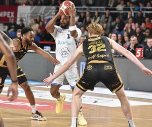 Arriva Polski Cukier Toruń - Trefl Sopot, zdjęcia kibiców i zawodników z meczu Orlen Basket Ligi