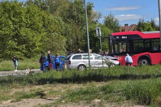 Stargard: 12 poszkodowanych po zderzeniu autobusu z samochodami. WIDEO z monitoringu