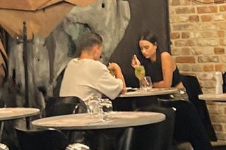 Kacper Urbański opija porażkę z pięknością